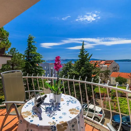 Laura Apartment Selce